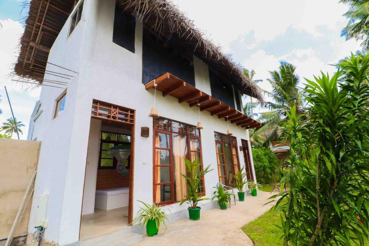 Milkyway Holiday Resort Unawatuna Exterior photo
